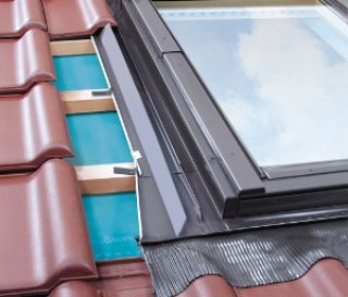 Picture of Fakro 550mm x 980mm 45mm Tile Flashing
EZV-A 02