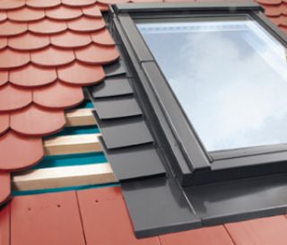 Picture of Fakro 780mm x 980mm 16mm Plain Tile Flashing
EPV05
